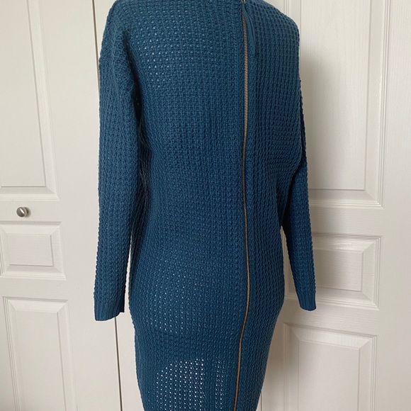 Vera Moda Back Zip Knit Dress-!Size S - Picture 6 of 6